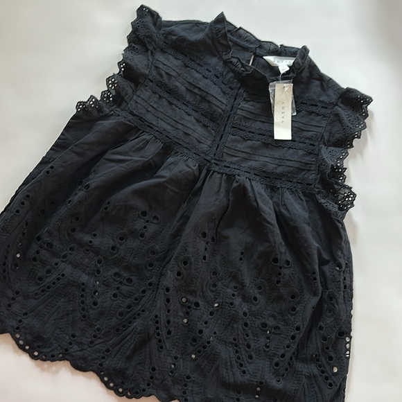 Adiva Black Sleeveless Top - Picture 3 of 7